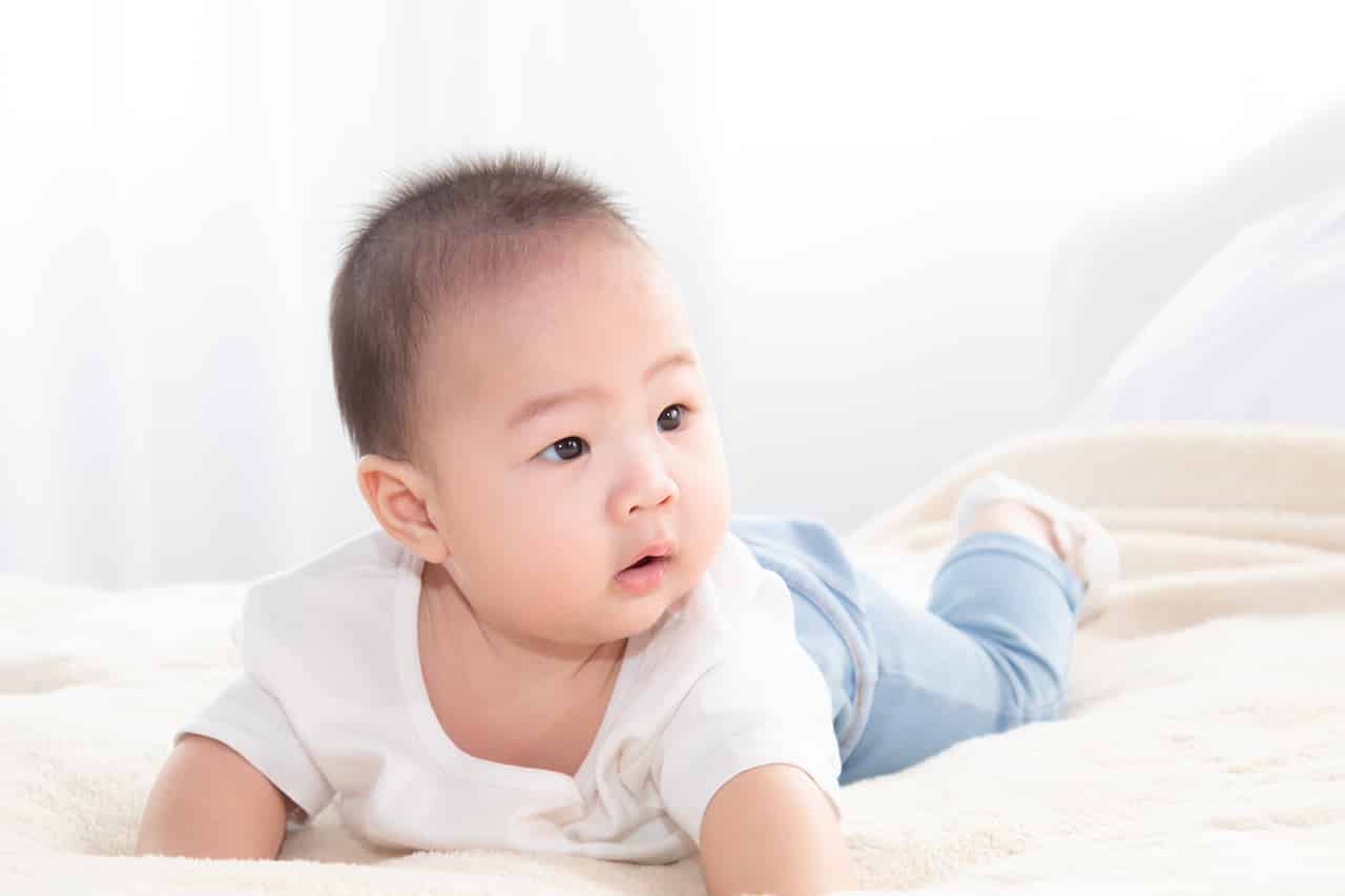 生後0ヶ月から12ヶ月の赤ちゃん 成長の流れとお世話のポイントをご紹介 Fam S Baby