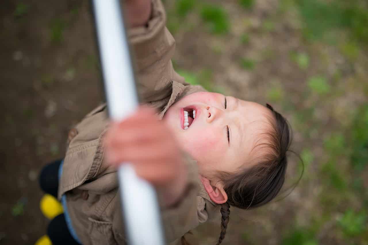 赤ちゃんが歩きはじめる時期は 遅いと感じたときは練習が必要 Fam S Baby