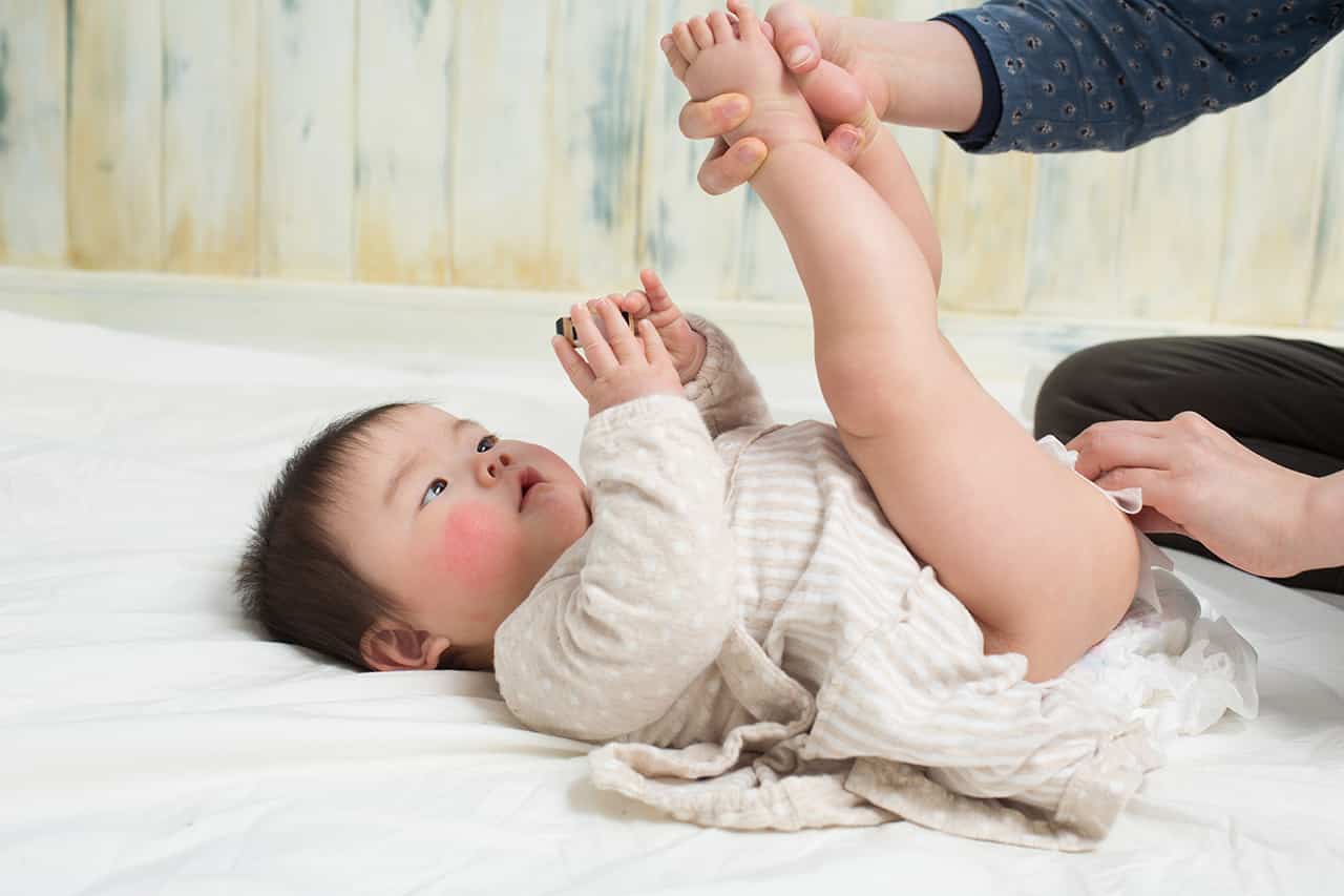 赤ちゃんの下痢は大丈夫 原因と見分け方 対処法は Fam S Baby