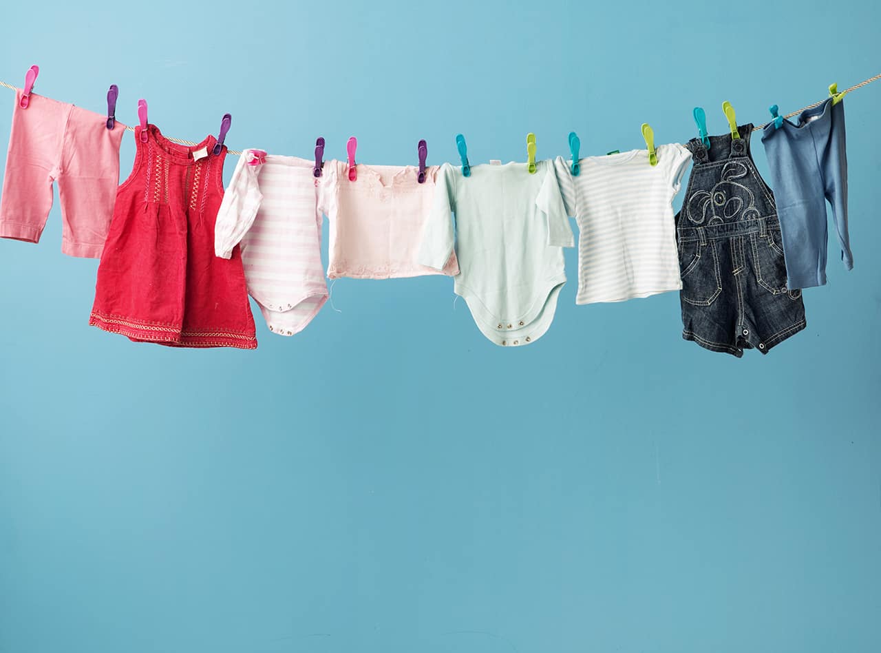 赤ちゃんの洗濯物は大人と別に！洗剤の選び方や洗濯する際のポイント Fam's Baby