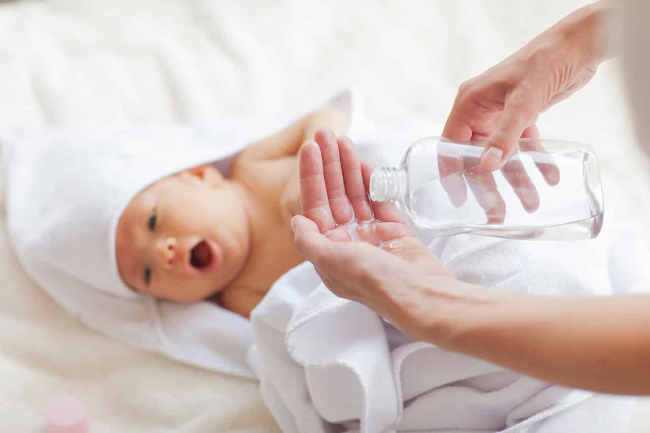 赤ちゃんの手形を取るベストなタイミングとは 上手に取るためのコツも紹介 Fam S Baby