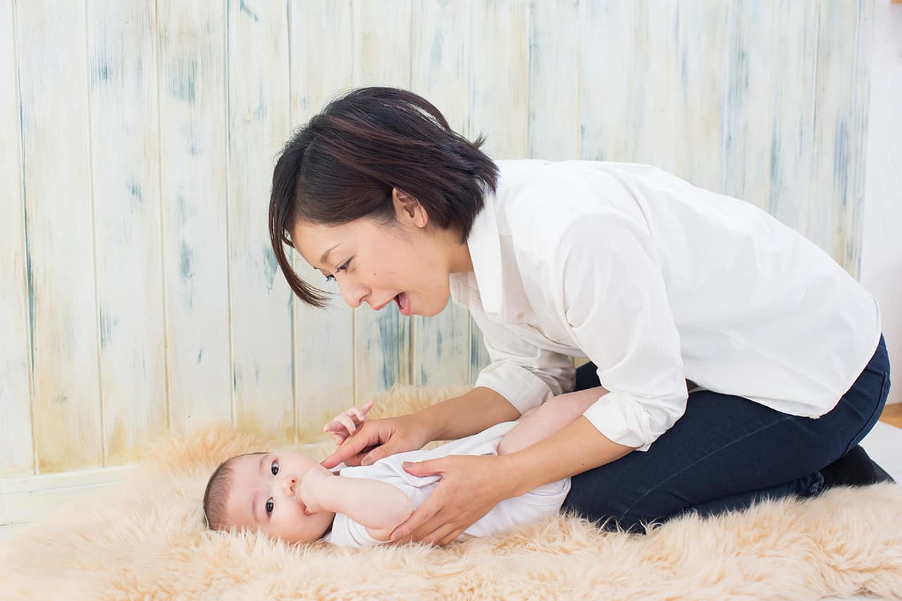 赤ちゃんの手遊びにはどんな効果がある 盛り上げるコツとおすすめの手遊びとは Fam S Baby