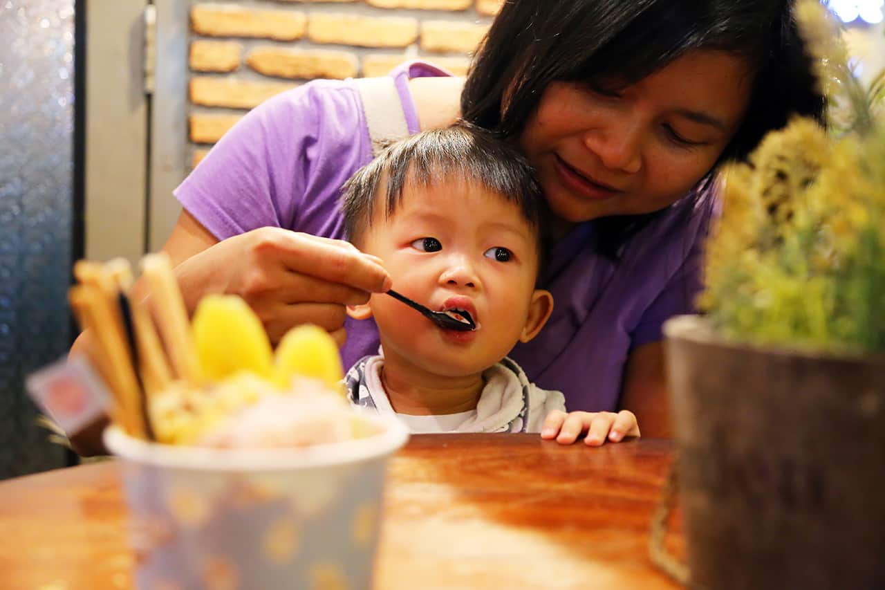 赤ちゃんと外食できるのはいつから お店を選ぶ際のポイントや注意点を紹介 Fam S Baby