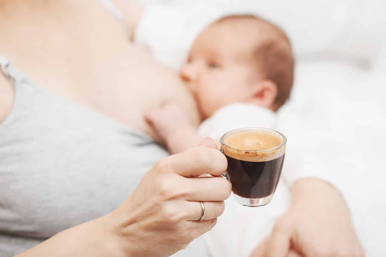 授乳中にカフェインを摂っても大丈夫 赤ちゃんにはどんな影響があるの Fam S Baby