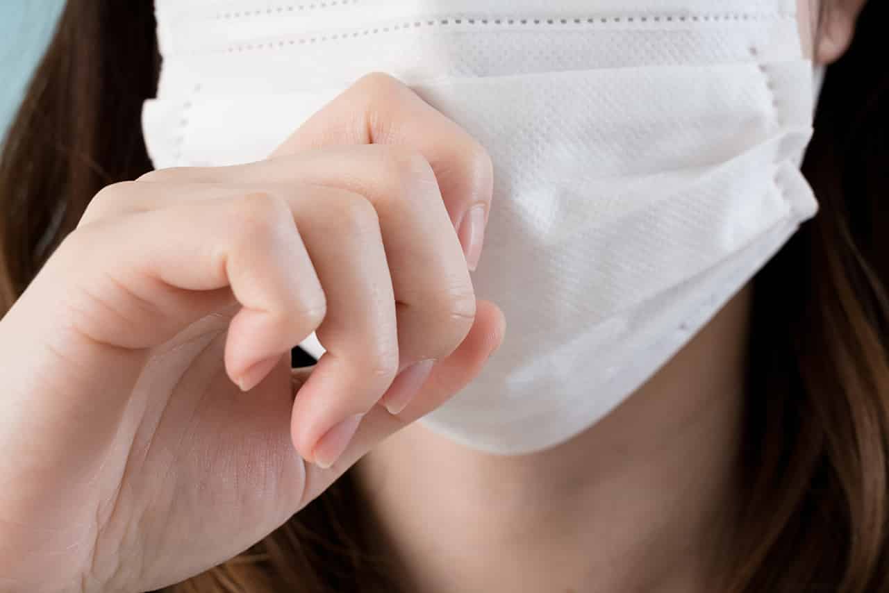 マスク荒れの原因と対処法は 洗って使えるマスクの洗い方も紹介 Fam S Baby