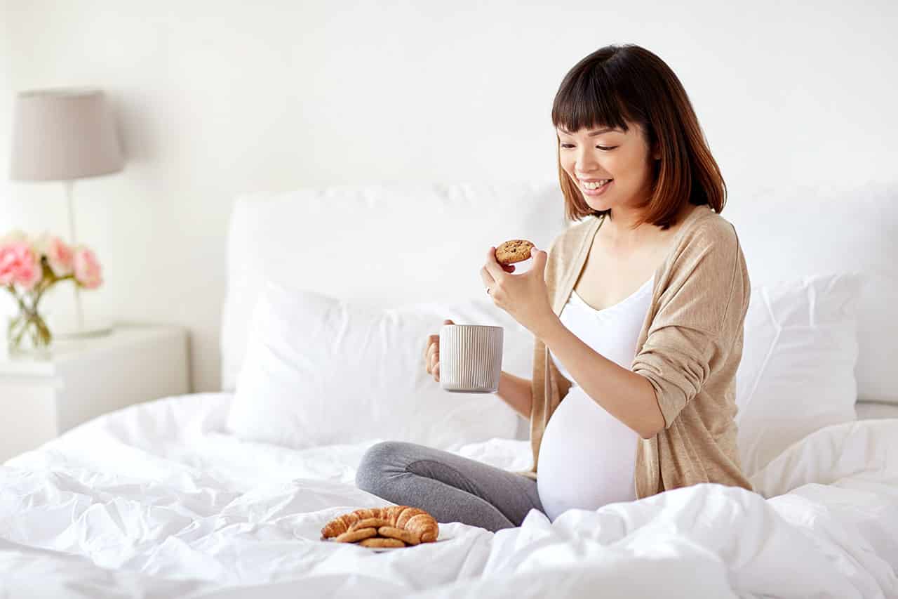 妊婦でもおやつが食べたい 目安量や食べる際のポイント おすすめのおやつを紹介 Fam S Baby