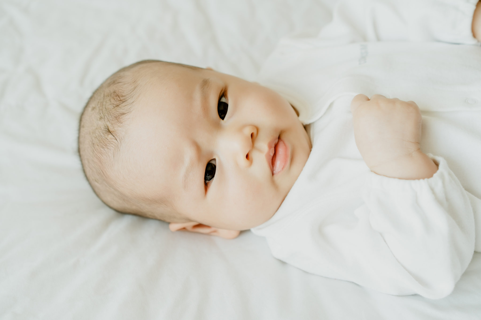 サイレントベビーってどんな赤ちゃんのこと？特徴や原因、対処法について解説サイレントベビーってどんな赤ちゃんのこと？特徴や原因、対処法について解説